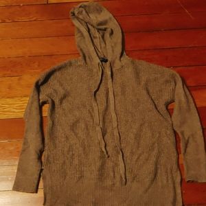 Denver Hayes gold sweater